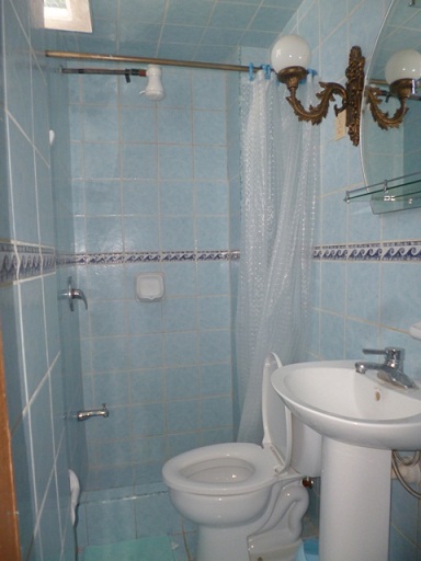 'Bathroom 4' 